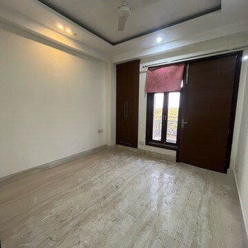 Room in 3 BHK Builder Floor at Chattarpur – for Rent