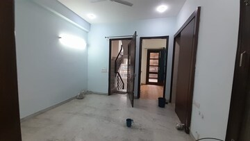 Room in 3.5 BHK Builder Floor at Ardee City, Sector 52 – for Rent