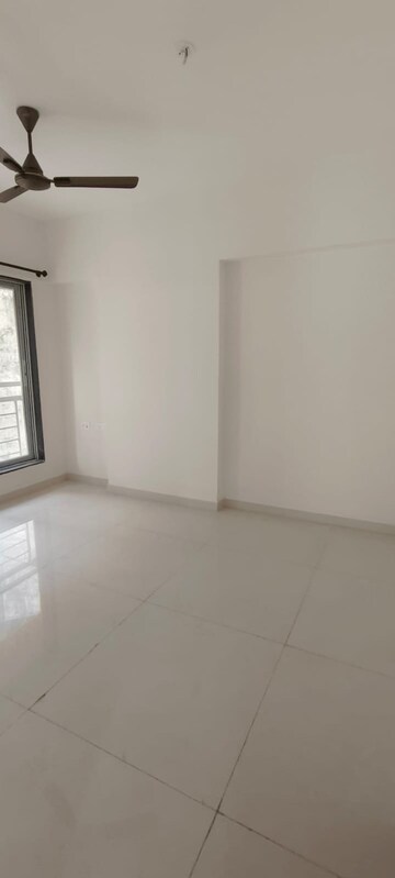 Room in 2 BHK Apartment at Sanghvi S3 Proxima, Chembur – for Rent