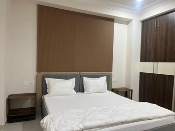 Bedroom in 1 BHK Builder Floor at DLF City Phase V, Dlf Phase V – for Rent