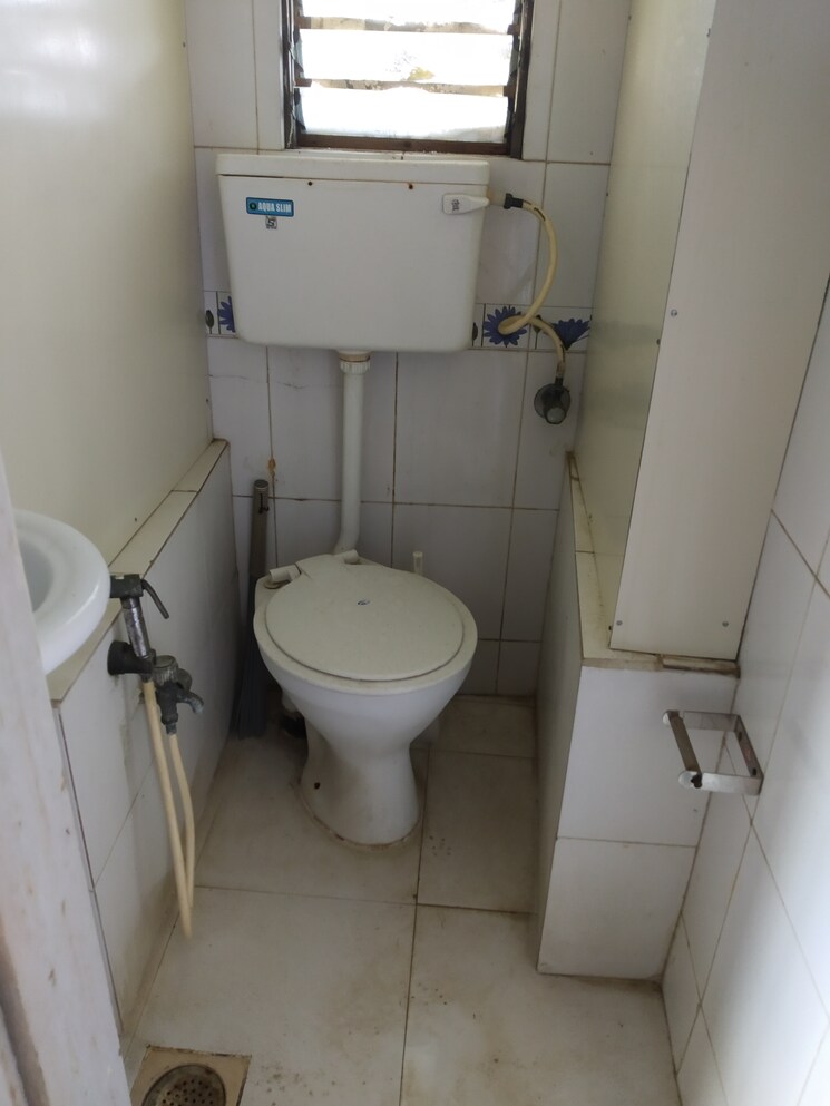 Bathroom, sweet-home-andheri-west 2 Bedroom 1190 Sq.Ft. Apartment In Andheri West Mumbai 8050743
