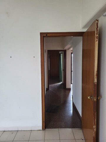 Building Lobby in 2.5 BHK Apartment at Ansal Celebrity Homes, Sector 2 – for Rent