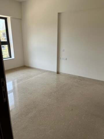 Room in 4 BHK Apartment at L&T Emerald Isle, Powai – for Sale