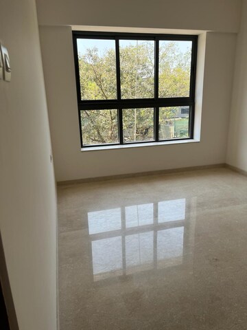 Room in 4 BHK Apartment at L&T Emerald Isle, Powai – for Sale