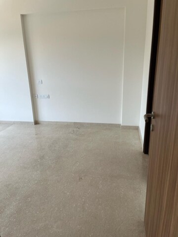 Room in 4 BHK Apartment at L&T Emerald Isle, Powai – for Sale