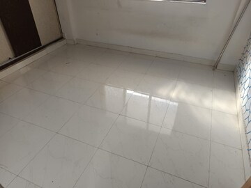 Room in 1 BHK Apartment at Mira Road – for Rent