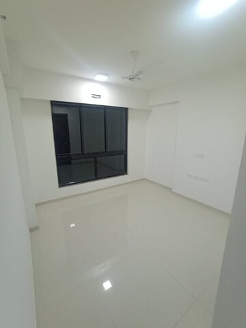 Room in 2 BHK Apartment at Sunteck Avenue 2, Goregaon West – for Rent