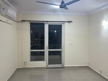 Building Lobby in 3.5 BHK Apartment at Ardee City Palm Grove Heights, Sector 52 – for Rent