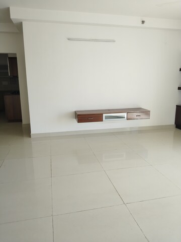 Furnished Amenities in 3.5 BHK Apartment at RMZ Galleria, Yelahanka – for Rent