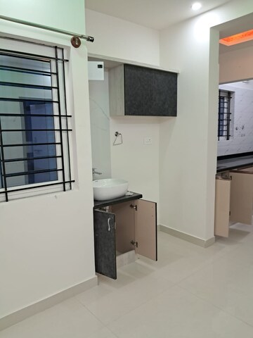 Room in 2 BHK Builder Floor at Hsr Layout – for Rent