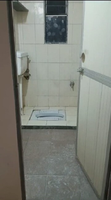 Bathroom in 2 BHK Apartment at Kandivali East – for Rent