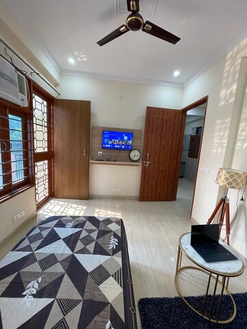 Bedroom in 2 BHK Builder Floor at Gupta Awas, Sector 43 – for Rent