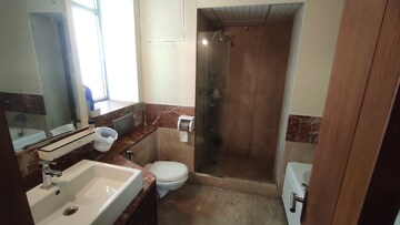Furnished Amenities in 3.5 BHK Apartment at Parsvnath Exotica, Sector 53 – for Rent