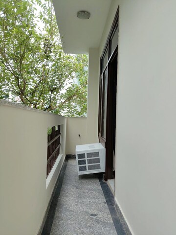 Balcony in 2 BHK Builder Floor at Sector 26a – for Rent