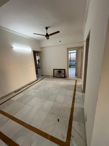 Room in 4 BHK Apartment at Ardee City, Sector 52 – for Rent