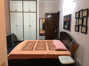 Bedroom in 2 BHK Builder Floor at Sector 26a – for Rent