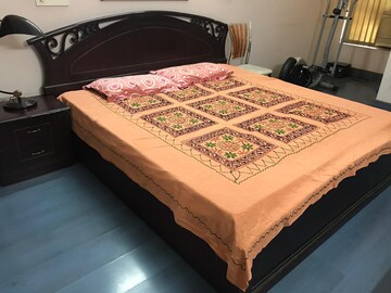 Bedroom in 2 BHK Builder Floor at Sector 26a – for Rent