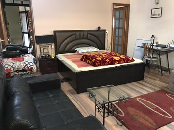 Bedroom in 2 BHK Builder Floor at Sector 26a – for Rent