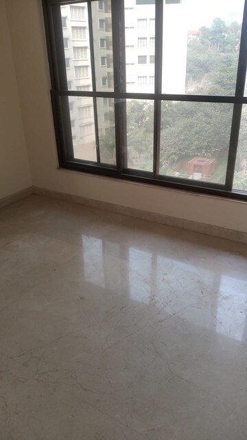 Room in 2 BHK Apartment at K Raheja Ascencio, Chandivali – for Rent