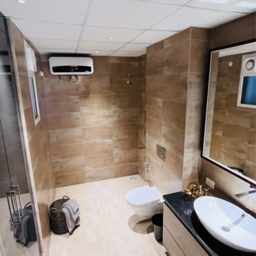 Furnished Amenities in 3.5 BHK Builder Floor at Singhpura – for Sale