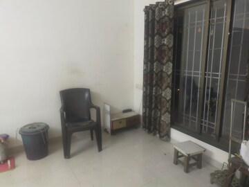 Living Room in 1.5 BHK Apartment at Khandelwal Yash Park, Ghatkopar East – for Rent