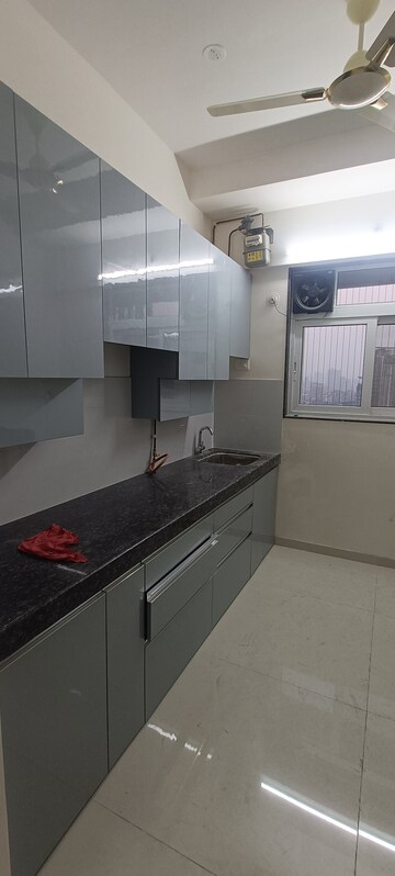 2 BHK Apartment For Rent in Ashar Axis, Majiwada