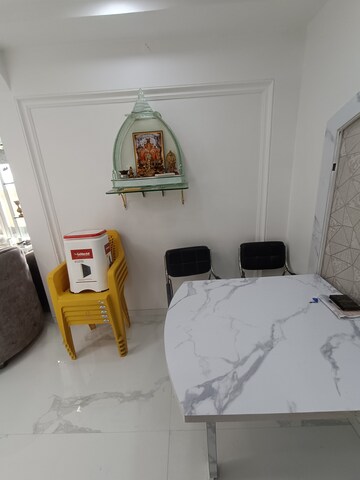 Room in 3 BHK Apartment at Sanpada – for Rent