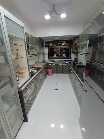 Kitchen in 3 BHK Apartment at Sanpada – for Rent