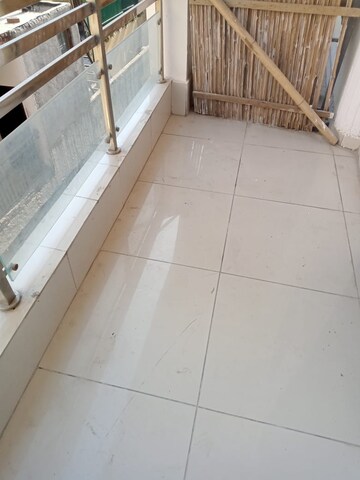 Balcony in 1 BHK Builder Floor at Paryavaran Complex – for Rent