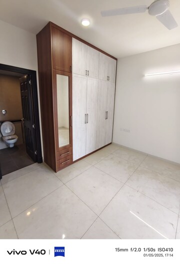 Room in 3 BHK Apartment at Sobha Palm Courts, Kogilu – for Rent
