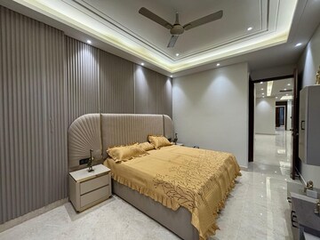 Bedroom in 4 BHK Builder Floor at Anand Vihar – for Rent
