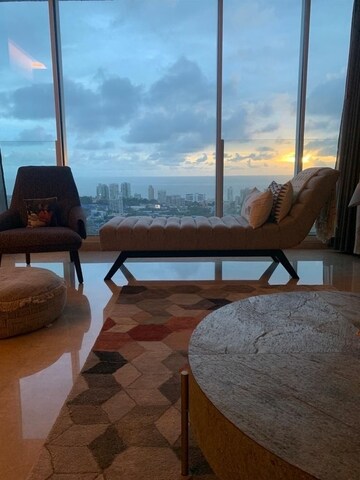 Furnished Amenities in 3 BHK Apartment at Raheja Imperia, Worli – for Sale