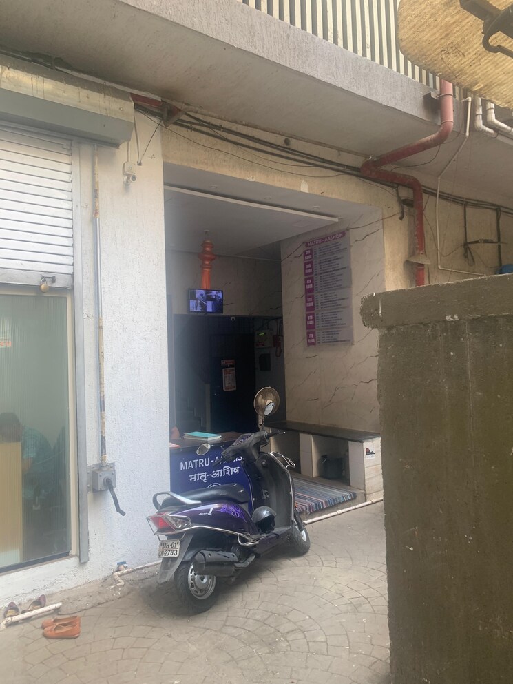  Parking, matru-aashish 1 Bedroom 450 Sq.Ft. Apartment In Parel Mumbai 8051170