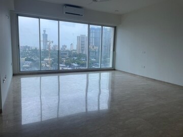 Room in 3 BHK Apartment at Raheja Imperia, Worli – for Sale