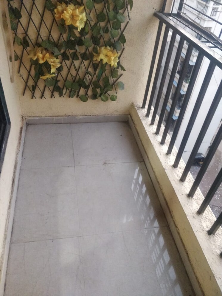 Balcony, kohinoor-castles 1 Bedroom 645 Sq.Ft. Apartment In Ambernath Thane 8051214
