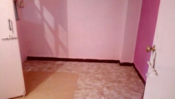 Room in 1.5 BHK Apartment at Thane West – for Rent