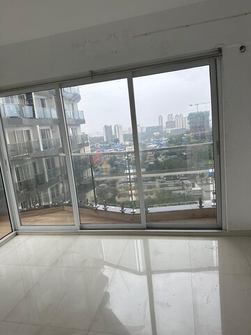 2 BHK Apartment For Sale in Kalpataru Paramount, Kapur Bawdi