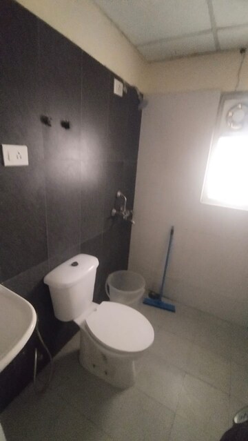 1 BHK Apartment For Rent in Maxblis Grand Kingston, Sector 75