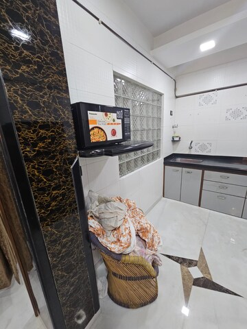 Bedroom in 2.5 BHK Apartment at HDIL Metropolis Residences, Andheri West – for Rent