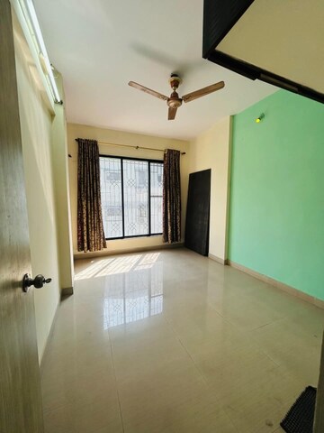 Room in 1 BHK Apartment at Sheth Chopra Shanti Lifespaces 2, Nalasopara East – for Rent