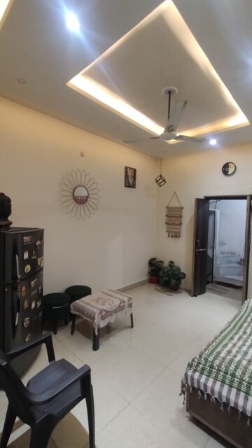 Living Room in 1.5 BHK Independent House at Gomti Nagar – for Rent