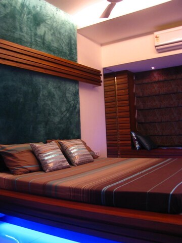 Master Bedroom in 2 BHK Apartment at Oakland Park, Andheri West – for Sale