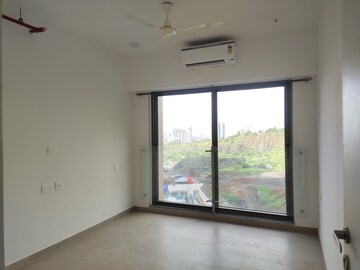 Room in 2 BHK Apartment at Kanakia Silicon Valley, Powai – for Rent