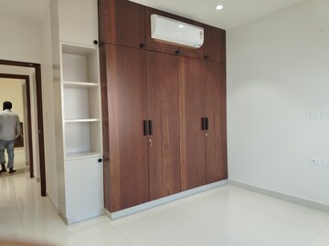 Room in 3 BHK Apartment at Prestige Tranquil, Kokapet – for Rent