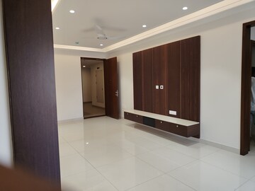 Room in 3 BHK Apartment at Prestige Tranquil, Kokapet – for Rent