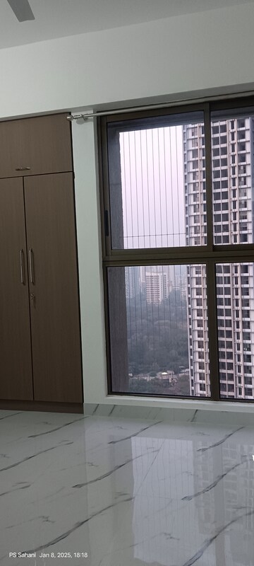 Room in 2 BHK Apartment at Raymond Ten X Vibes, J K Gram – for Rent