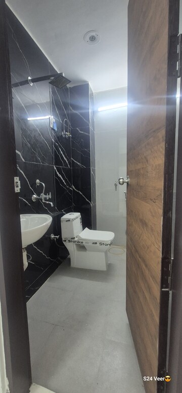 Furnished Amenities in 2 BHK Apartment at Palm Residency Chhatarpur, Chattarpur – for Rent