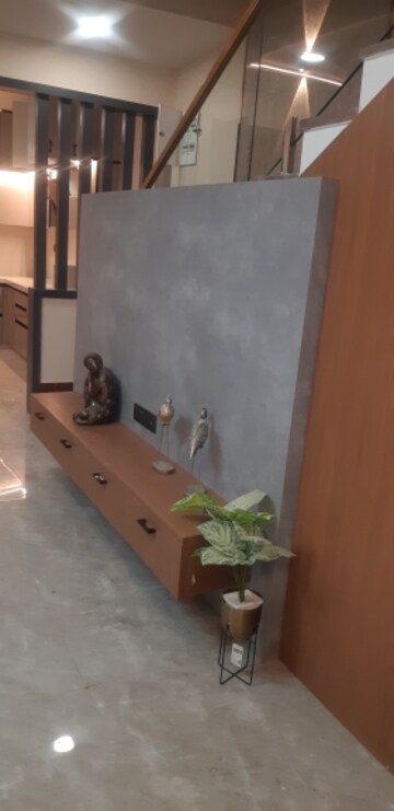 Furnished Amenities in 3 BHK Villa at Mahal Road – for Sale