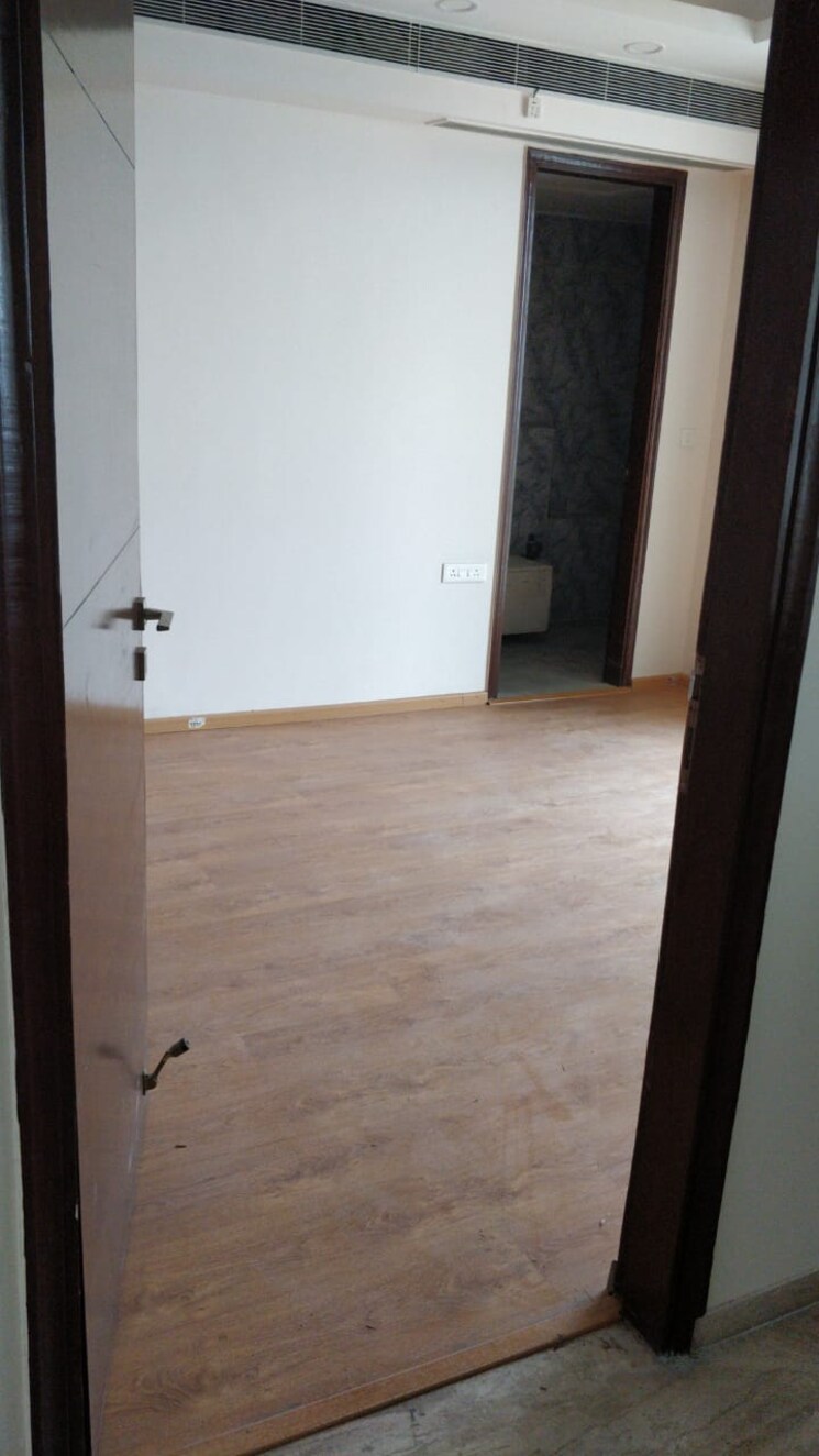 Room, mahagun-mezzaria 4 Bedroom 2800 Sq.Ft. Apartment In Sector 78 Noida 8051372