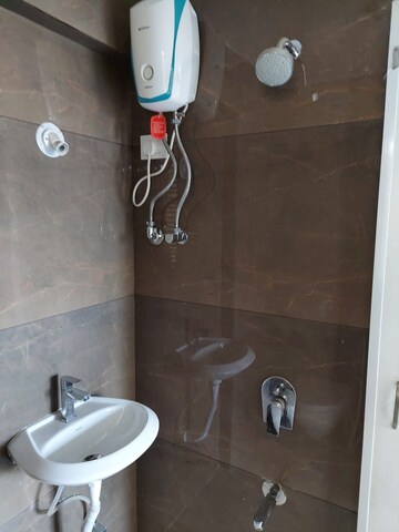 Bathroom in 1 BHK Apartment at Louis Wadi – for Rent